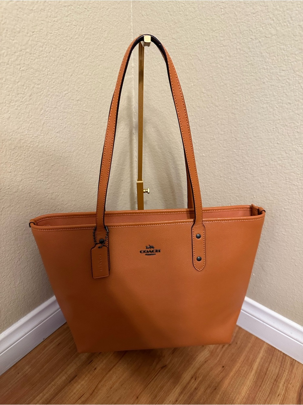 ✨ Coach City Tote Crossgrain Leather Orange Tangerine ✨